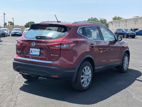 Used 2021 Nissan Rogue Sport SV AWD/4WD image 3