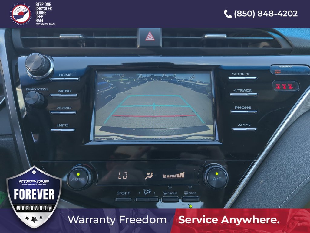 Used 2018 Toyota Camry SE FWD image 25