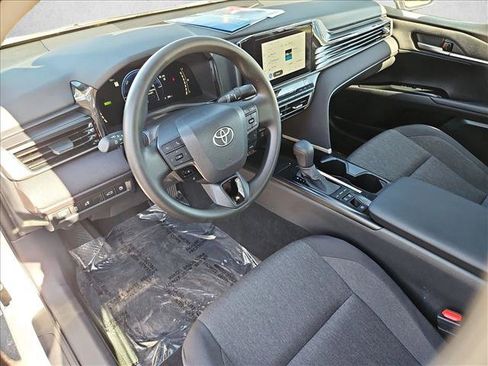 Used 2026 Toyota Camry LE FWD image 12