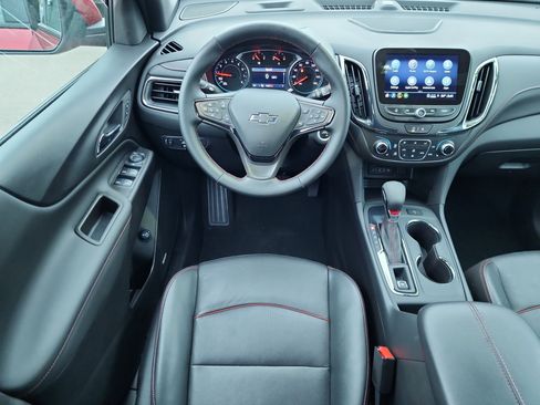 Used 2024 Chevrolet Equinox RS w/ RS Leather Package image 9