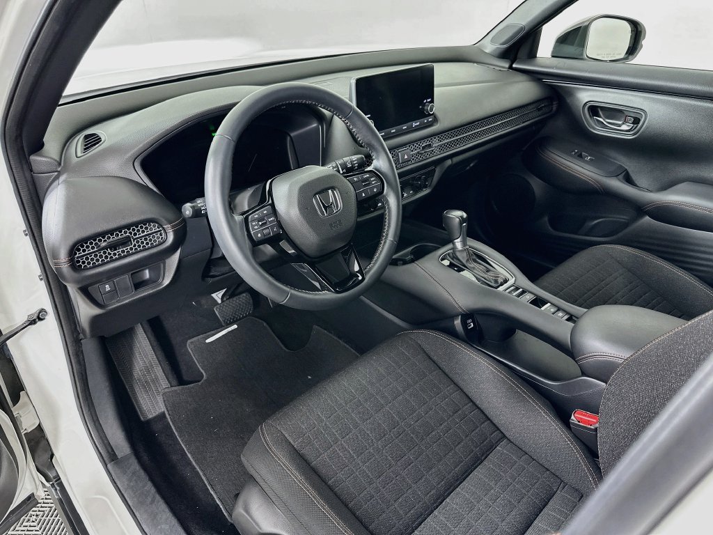Certified 2023 Honda HR-V Sport image 9
