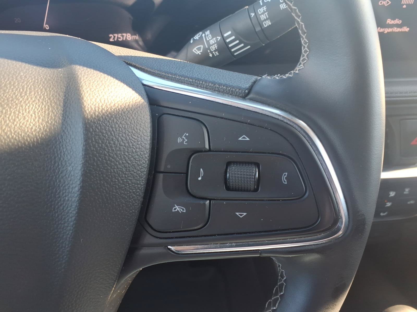 Used 2025 Buick Encore GX Preferred AWD/4WD image 24