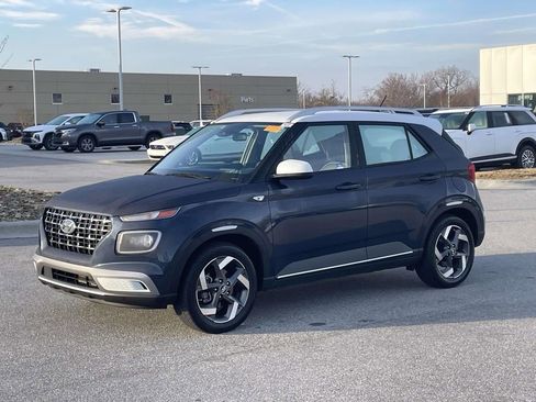 Certified 2024 Hyundai Venue Limited image 24