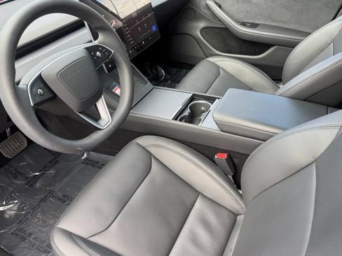 Used 2024 Tesla Model 3 Long Range AWD/4WD image 11