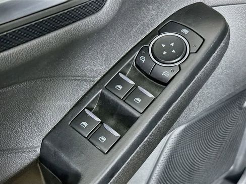 Certified 2025 Ford Escape ST-Line FWD image 28