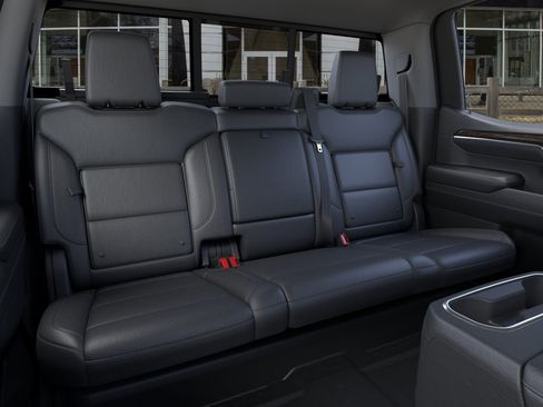 New 2026 GMC Sierra 1500 SLT image 17