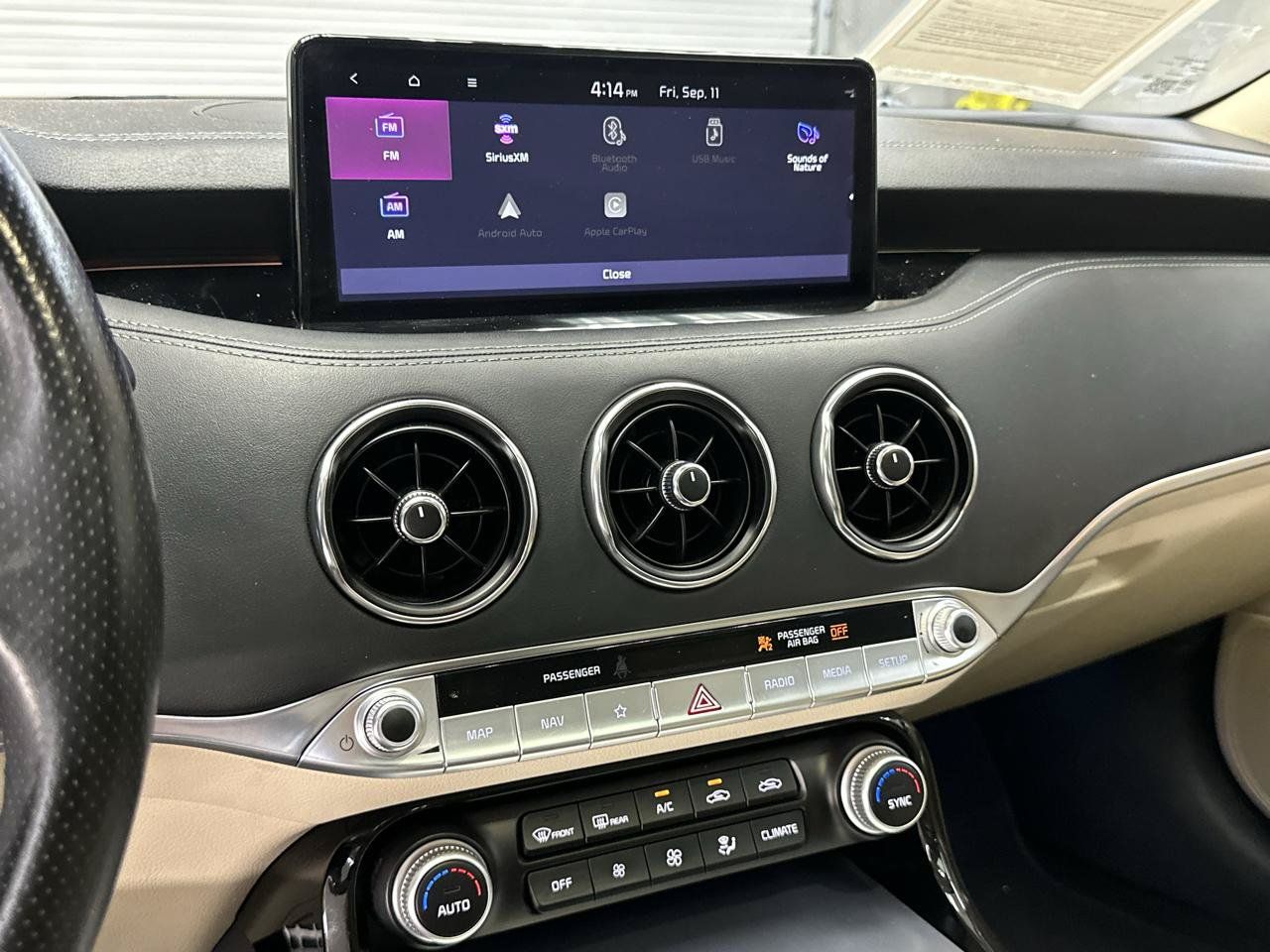 Used 2022 Kia Stinger GT2 RWD image 32