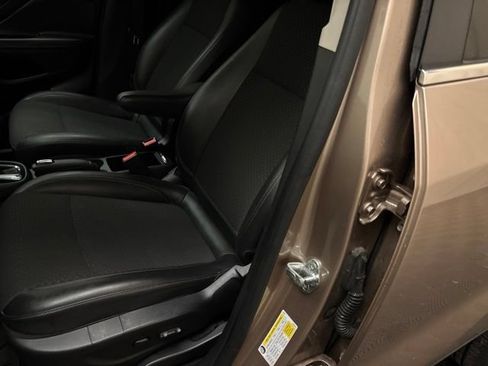 Used 2018 Buick Encore Preferred FWD image 12