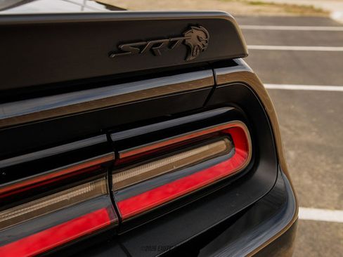 Used 2021 Dodge Challenger SRT Hellcat image 63