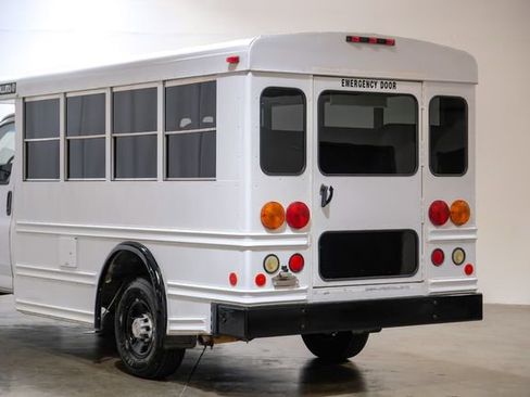 Used 2007 Chevrolet Express 3500 w/ School Bus Package image 16