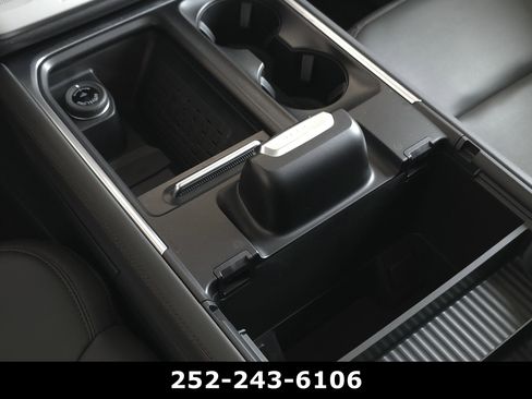 Used 2025 Ford Expedition Max Active AWD/4WD image 16