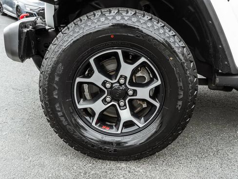 Used 2021 Jeep Wrangler Rubicon w/ Uconnect 4C Nav & Sound Group AWD/4WD image 32