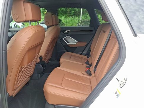 Certified 2025 Audi Q3 2.0T Premium AWD/4WD image 10