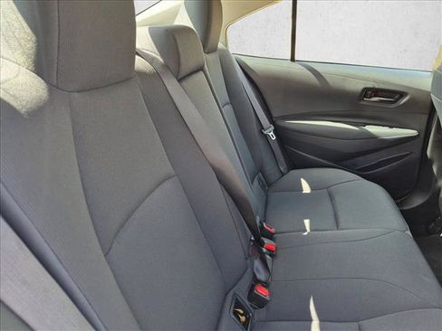 Used 2024 Toyota Corolla LE FWD image 17