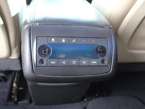 Used 2012 Chevrolet Traverse LTZ image 33