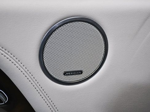 Used 2021 Land Rover Range Rover Westminster Edition image 11