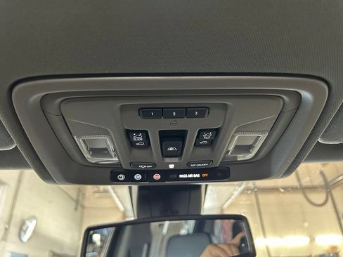 Used 2020 Chevrolet Silverado 1500 LTZ w/ LTZ Plus Package AWD/4WD image 41