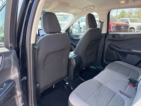 Used 2022 Ford Escape SE FWD image 15