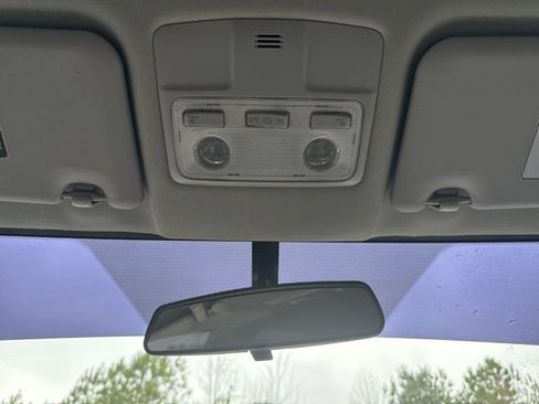 Used 2015 Toyota RAV4 LE image 26