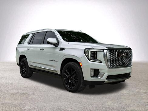 Used 2023 GMC Yukon Denali AWD/4WD image 2