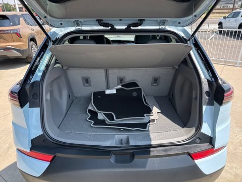 Used 2022 Chevrolet Bolt EUV Premier w/ Launch Edition FWD image 23
