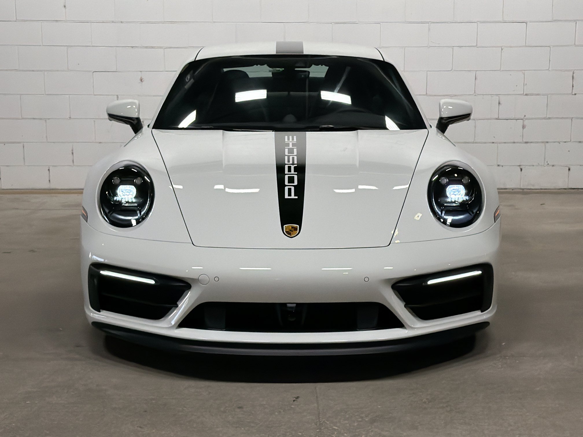 Certified 2023 Porsche 911 Carrera GTS RWD image 9