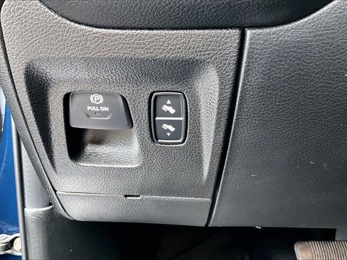 Used 2020 RAM 1500 Big Horn AWD/4WD image 37