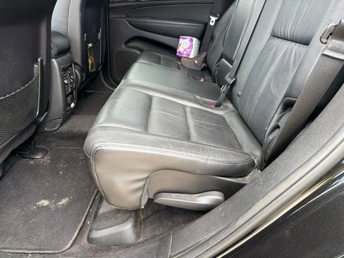 Used 2012 Jeep Grand Cherokee Laredo AWD/4WD image 10