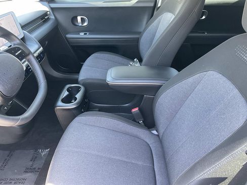 Used 2024 Hyundai Ioniq 5 SEL RWD image 32