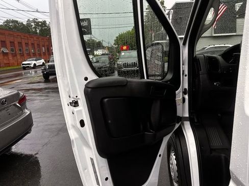 Used 2025 RAM ProMaster 2500 w/ Convenience Group FWD image 14