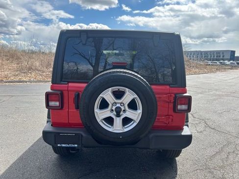 Used 2021 Jeep Wrangler Unlimited Sport image 5