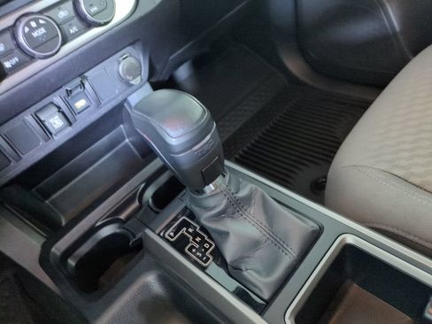 Used 2023 Toyota Tacoma SR5 AWD/4WD image 24