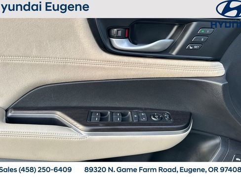 Used 2020 Honda Clarity Touring image 12