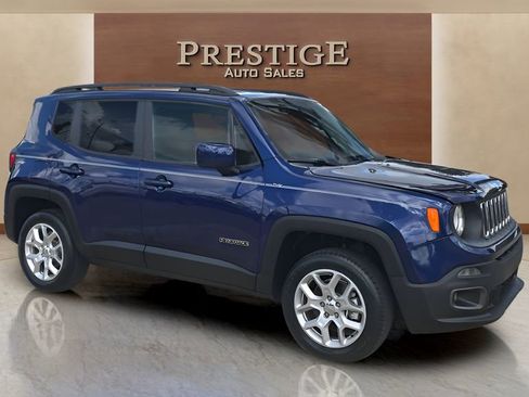 Used 2017 Jeep Renegade Latitude AWD/4WD image 36