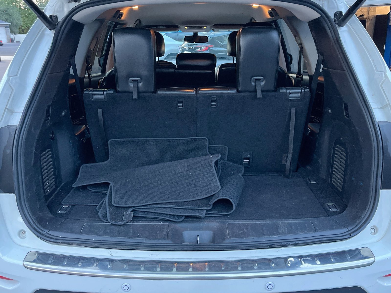 Used 2014 Nissan Pathfinder SL w/ SL Tech Package AWD/4WD image 26