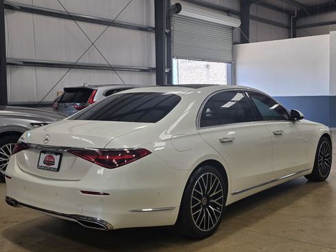 Used 2022 Mercedes-Benz S 580 4MATIC Sedan image 4