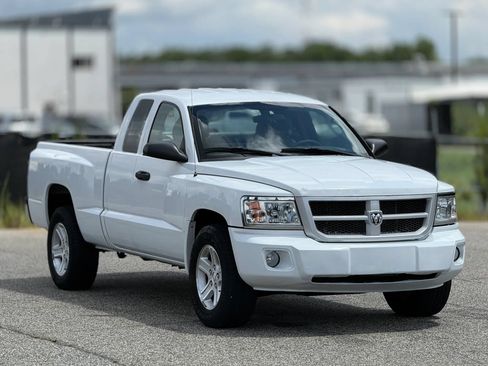 Used 2011 Dodge Dakota Big Horn RWD image 15