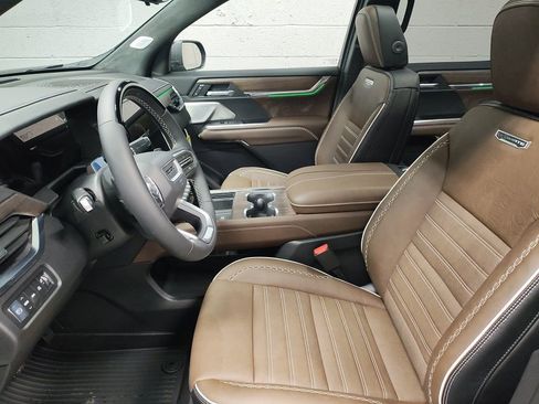 New 2026 GMC Acadia Denali Ultimate w/ LPO, Floor Liner Package image 24