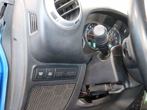 Used 2016 Jeep Wrangler Unlimited Rubicon w/ Connectivity Group image 14