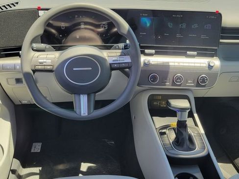 New 2026 Hyundai Kona SE FWD image 6
