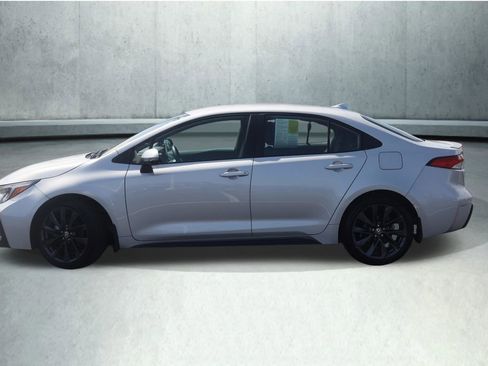 Used 2024 Toyota Corolla SE FWD image 16