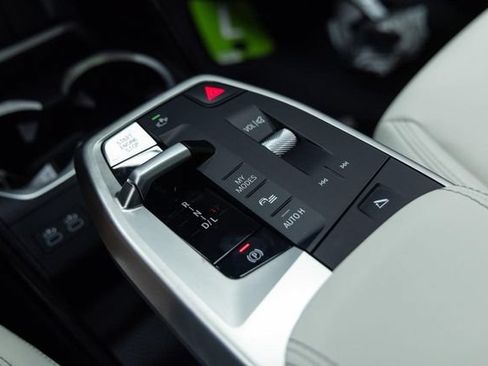 New 2027 BMW X1 xDrive28i AWD/4WD image 21