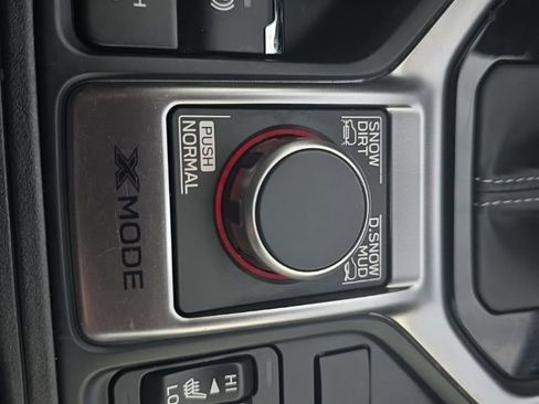 Used 2023 Subaru Forester Touring image 29