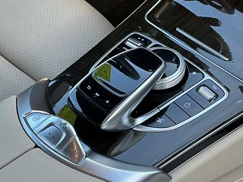 Used 2017 Mercedes-Benz C 300 4MATIC Cabriolet image 9