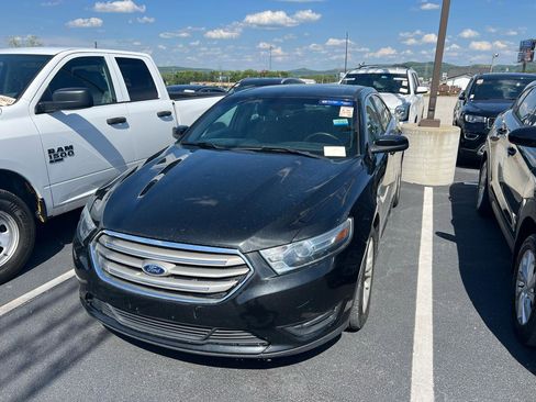 Used 2015 Ford Taurus SEL FWD image 1