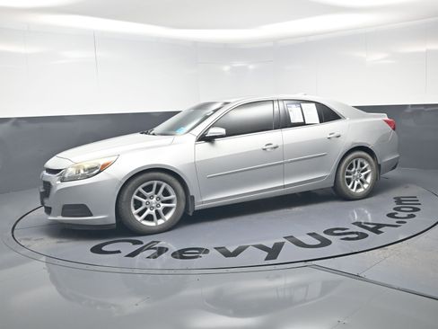 Used 2015 Chevrolet Malibu LT w/ Power Convenience Package FWD image 6