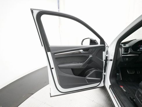 Used 2023 Audi SQ5 Premium Plus w/ Premium Plus Package image 29