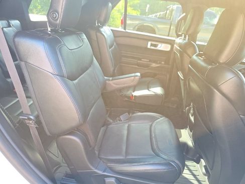 Used 2020 Ford Explorer ST w/ ST Street Pack AWD/4WD image 18