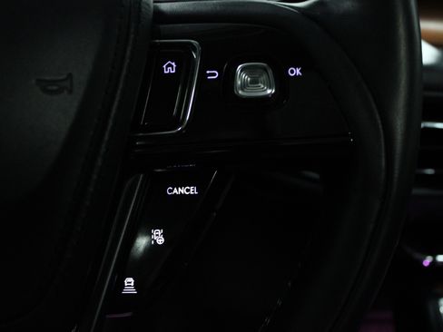 Used 2020 Lincoln Aviator Reserve w/ Equipment Group 202A image 22