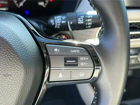 Used 2026 Honda HR-V EX-L image 13